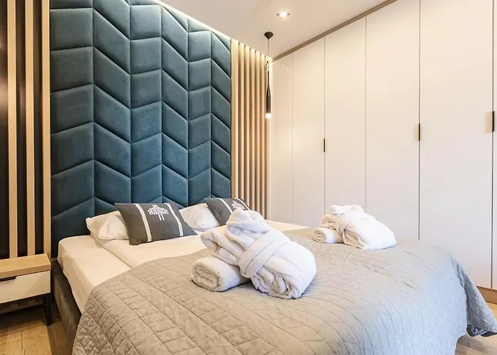 Royal & - Taras Z Widokiem Na Basen Appartement *