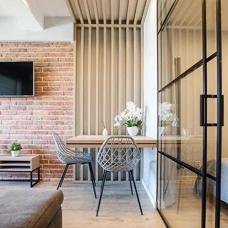 Royal & Διαμέρισμα