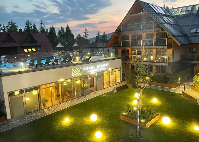 Royal & - Taras Z Widokiem Na Basen